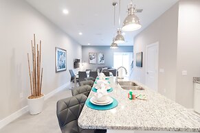 Summerville Vacation Homes by Columbia Management