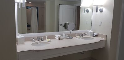 Lighthouse Pointe at Grand Lucayan