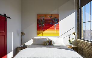 Kinn Guesthouse Bay View