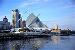 Kinn Guesthouse Bay View