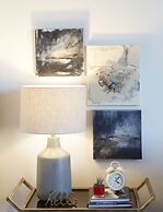 Kinn Guesthouse Bay View