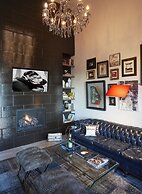 Kinn Guesthouse Bay View