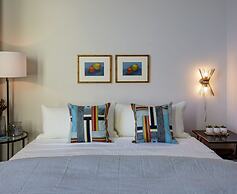 Kinn Guesthouse Bay View