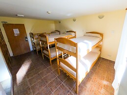 Pioneros del Valle Hostel