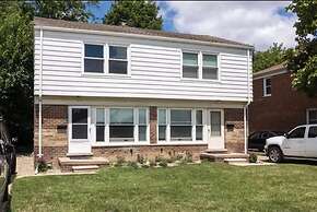 Two Bedroom West Stadium Bungalow - Unit 522