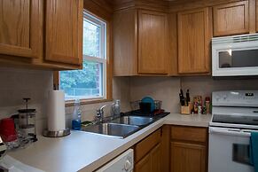 Two Bedroom West Stadium Bungalow - Unit 522