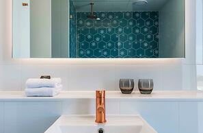 Citadines Connect Sydney Airport