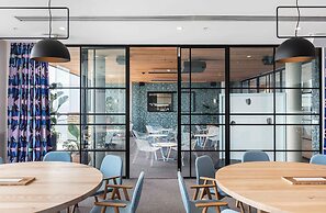 Citadines Connect Sydney Airport