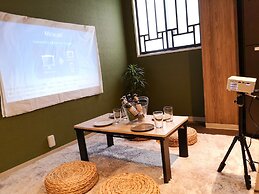 Guest House Kobe Nadeshikoya - Hostel