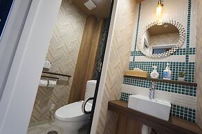 Guest House Kobe Nadeshikoya - Hostel