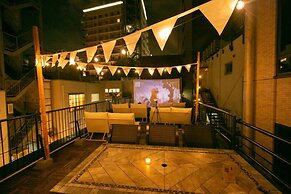 Guest House Kobe Nadeshikoya - Hostel