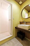 Guest House Kobe Nadeshikoya - Hostel