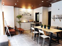 Guest House Kobe Nadeshikoya - Hostel