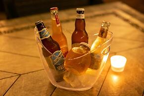 Guest House Kobe Nadeshikoya - Hostel