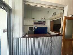 Coogee Beach House - Hostel