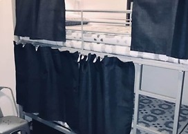 Coogee Beach House - Hostel