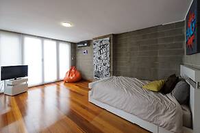 Retro House