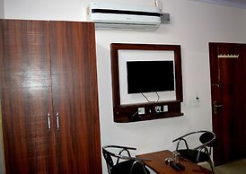 Hotel Thikana Palace