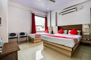 Hotel Thikana Palace