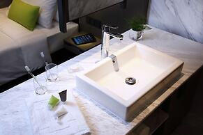 Hotel Ease Tsuen Wan