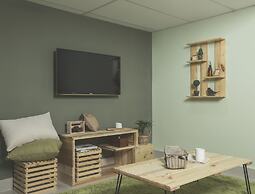 The Homee Cozy Modern Studio Apartment