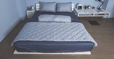 The Homee Cozy Modern Studio Apartment