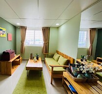 The Homee Cozy Modern Studio Apartment