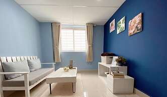 The Homee Cozy Modern Studio Apartment