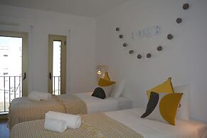 Modern & Bright by Homing