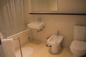 Modern & Bright by Homing