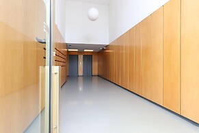 Modern & Bright by Homing