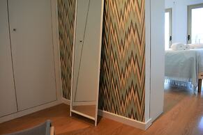 Modern & Bright by Homing