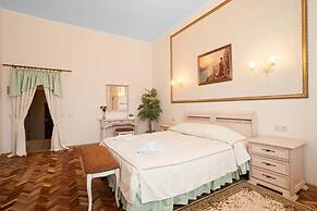 Petrovskaya Hotel