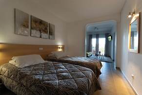 Villa Well by Villa Welwitshia Mirabilis