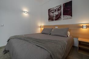 Villa Well by Villa Welwitshia Mirabilis