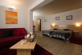 Villa Well by Villa Welwitshia Mirabilis