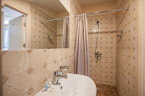 Caravan Hotel