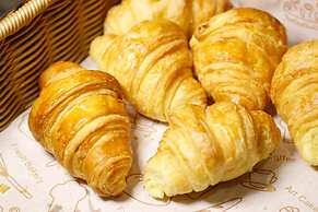 Metropolo Nanjiang Baijia Lake