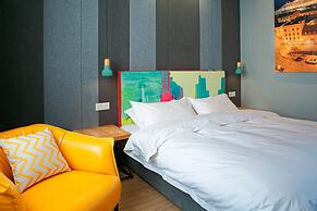 Cloudland International Youth Hostel