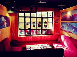 Cloudland International Youth Hostel