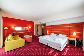 Grape Town Hotel