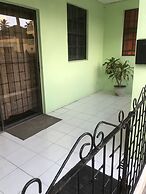 Maxwell Beach Apartment