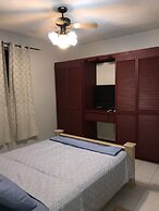 Maxwell Beach Apartment