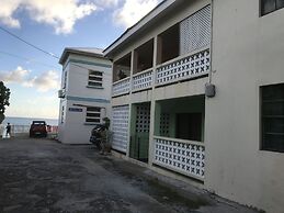 Maxwell Beach Apartment