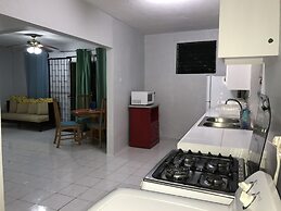 Maxwell Beach Apartment