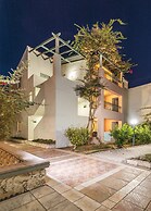 Lotus Hotel Apartments