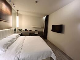 Metropolo Hangzhou Railway Station East