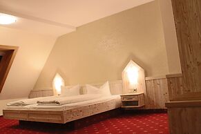 Central Hotel