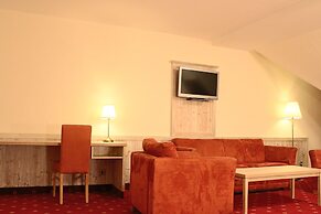 Central Hotel