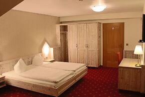 Central Hotel